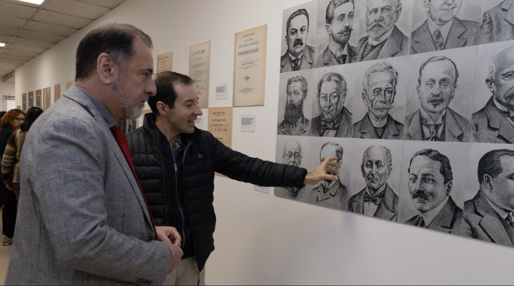  “Exploración Documental: los inicios de la enseñanza farmacéutica en Chile”, está disponible en el Campus Eloísa Díaz. 